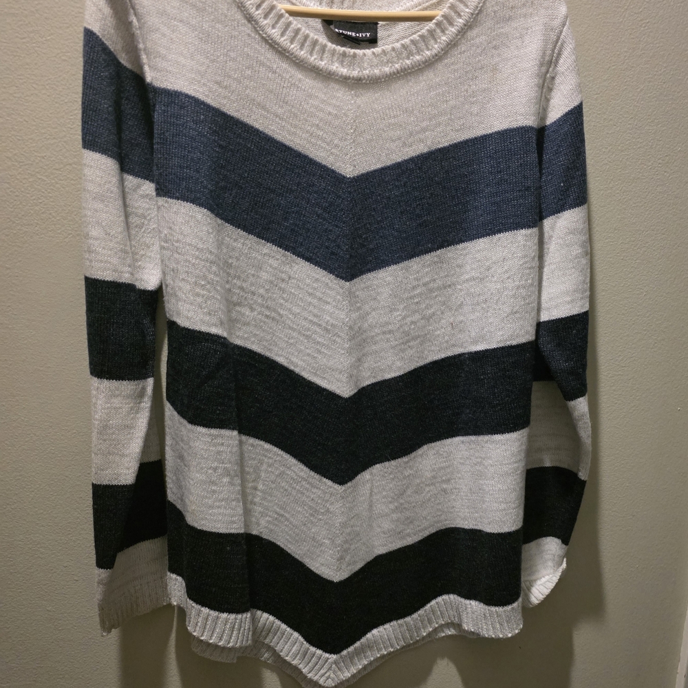Chevron Striped Sweater - Navy and Cream